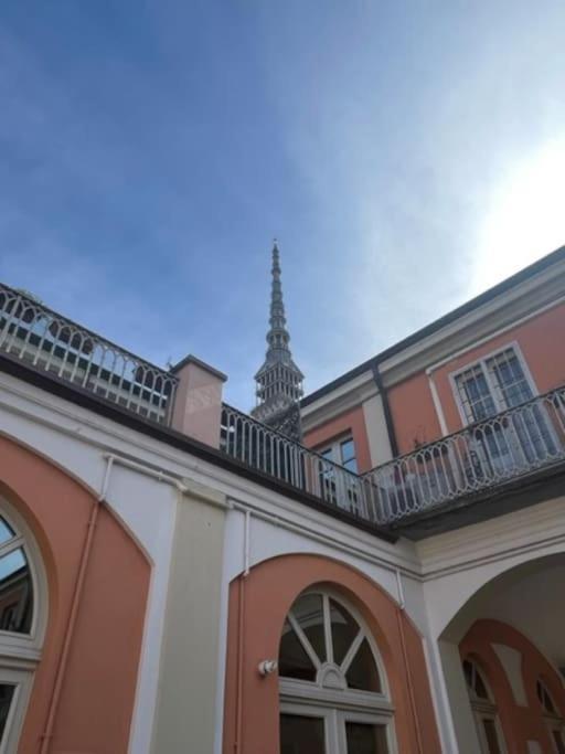 Apartamento Ai Piedi Della Mole Turín Exterior foto