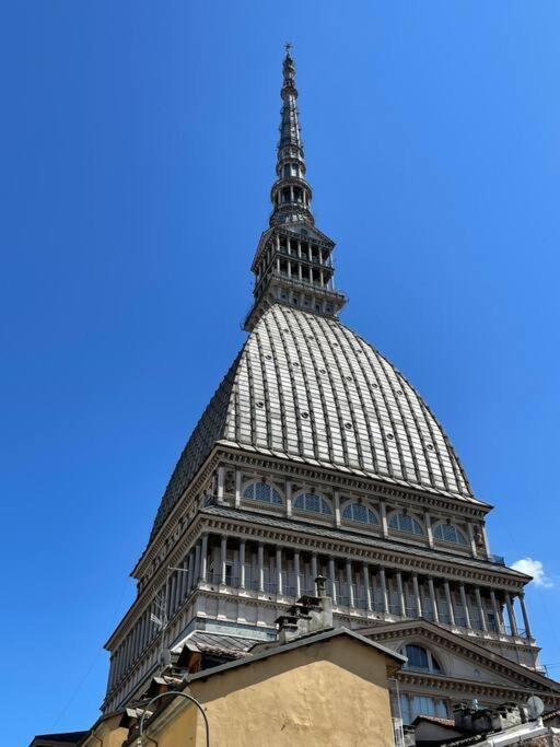 Apartamento Ai Piedi Della Mole Turín Exterior foto